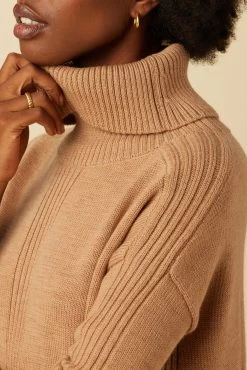 Adlenia Wool Sweater - Tan -Vibe Wardrobe Shop 9888 Adlenia Tan 4