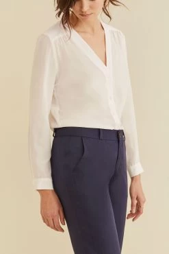 Oralie Pants - ReAmour -Vibe Wardrobe Shop Oralie Navy 5050 web 2c711e6a d253 48e9 924a 008a25c3fe15