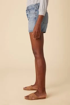 AGOLDE Parker Long Denim Short - Occurrence -Vibe Wardrobe Shop Parker Long short Occurrence 2