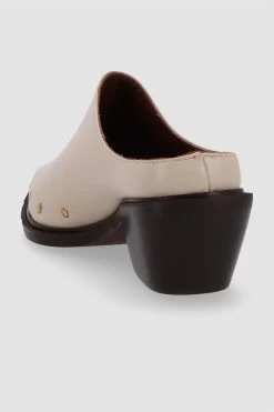 Alohas Lorenzo Leather Mules - Cream -Vibe Wardrobe Shop S00767 56 4