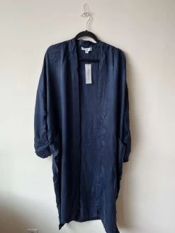 Quinn Zero-Waste Cupro Duster - ReAmour -Vibe Wardrobe Shop Submisison 1640265390784