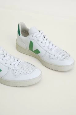 Veja V10 Sneakers -Vibe Wardrobe Shop Veja Exclusive V 10 Extra White Emeraude 0007 web