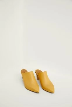 Coclico Jackson Mule - Ginestra Yellow -Vibe Wardrobe Shop coclico jackson ginestra yellow 0007 ce9430c5 ed28 4a18 afaf b7b9ebbeb157