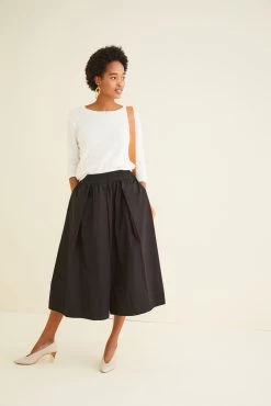 Kowtow Wide Leg Culottes -Vibe Wardrobe Shop kowtow culottes black 0003 web
