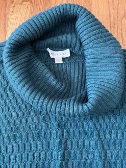 Harlow Wool Sweater - Dark Green - ReAmour -Vibe Wardrobe Shop recurate submission 86558 2