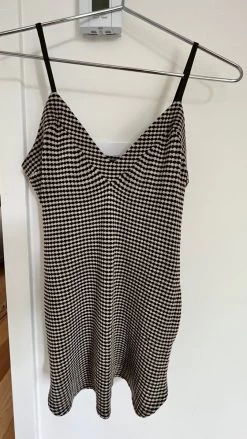 Barlow Scallop Knit Cami - ReAmour -Vibe Wardrobe Shop submission 12422 37211